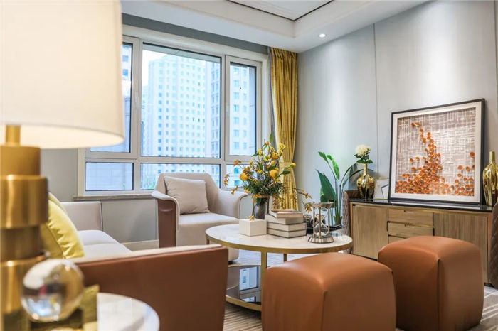 115m2現(xiàn)代輕奢三居