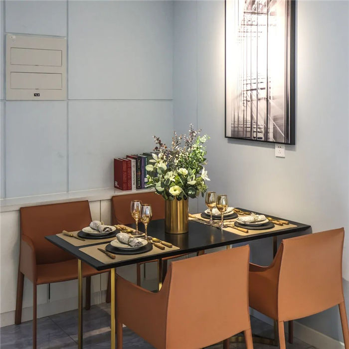 115m2現(xiàn)代輕奢三居